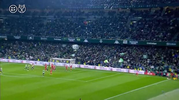 Nabil Fekir's amazing olympic goal in Seville derby